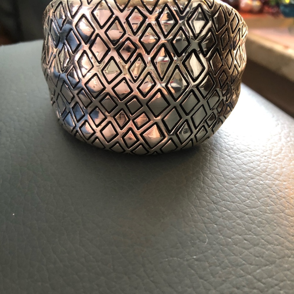 Silver Geometric Patterned Bracelet - image 1